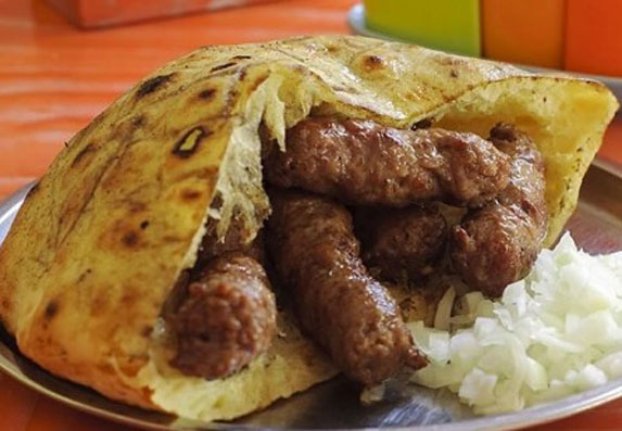 Ćevapi 5 u pola lepine